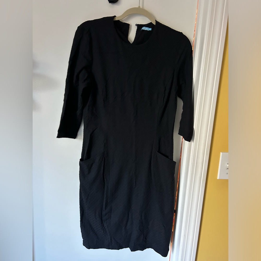 J Mclaughlin black dress- size medium w pockets- long sleeves